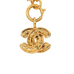 Chanel Quilted CC Logo Vintage Chain Pendant Necklace Gold Plated